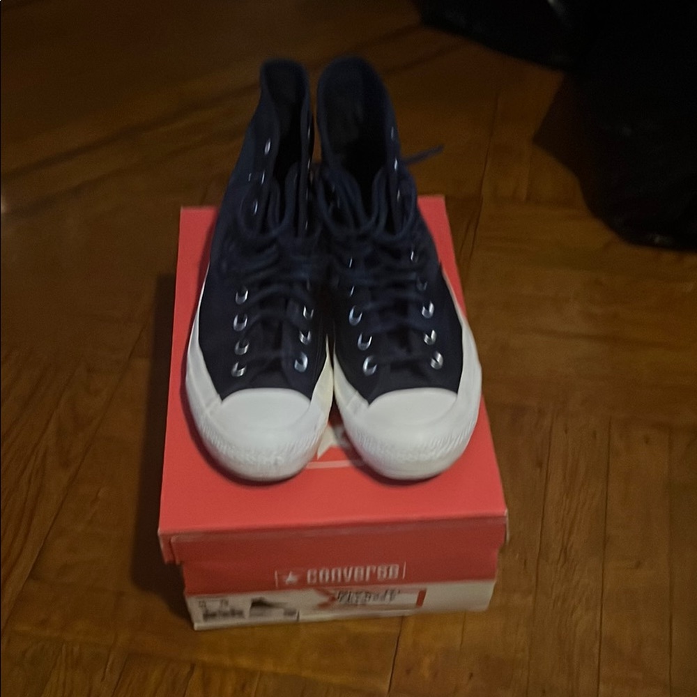 Converse Classic High-Tops in Dark Blue and White